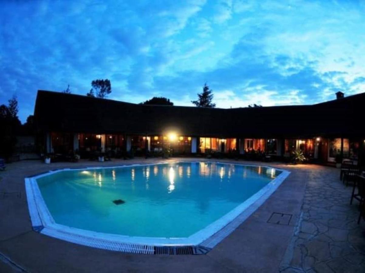 Naro Moru River Lodge Exterior photo