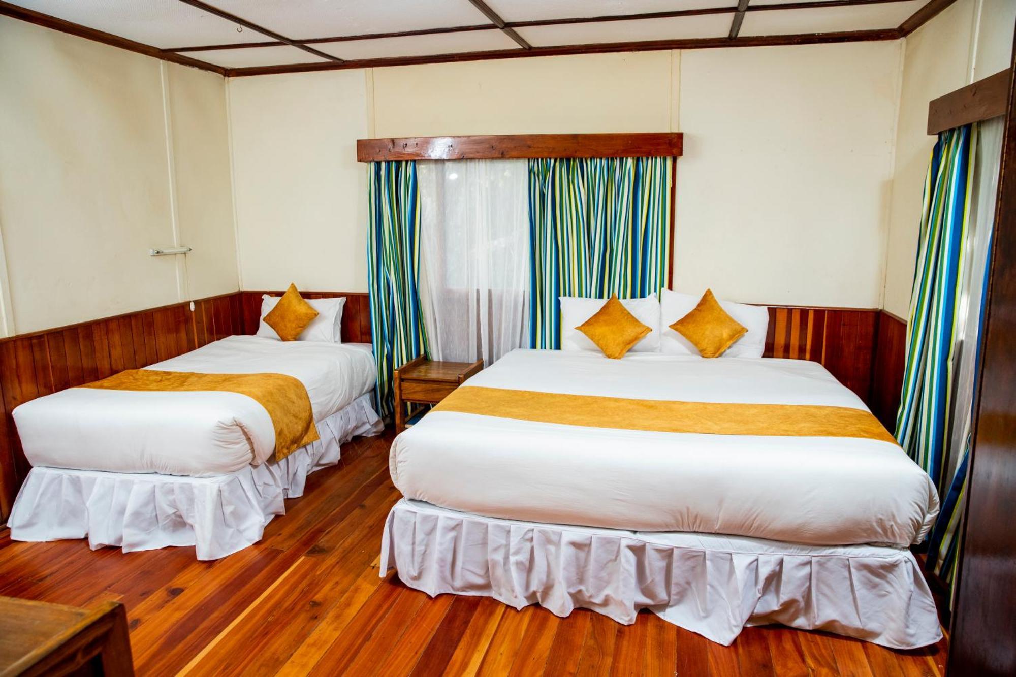 Naro Moru River Lodge Exterior photo